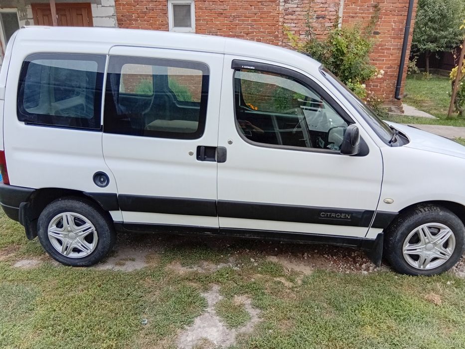 Авто сітруен берлінго