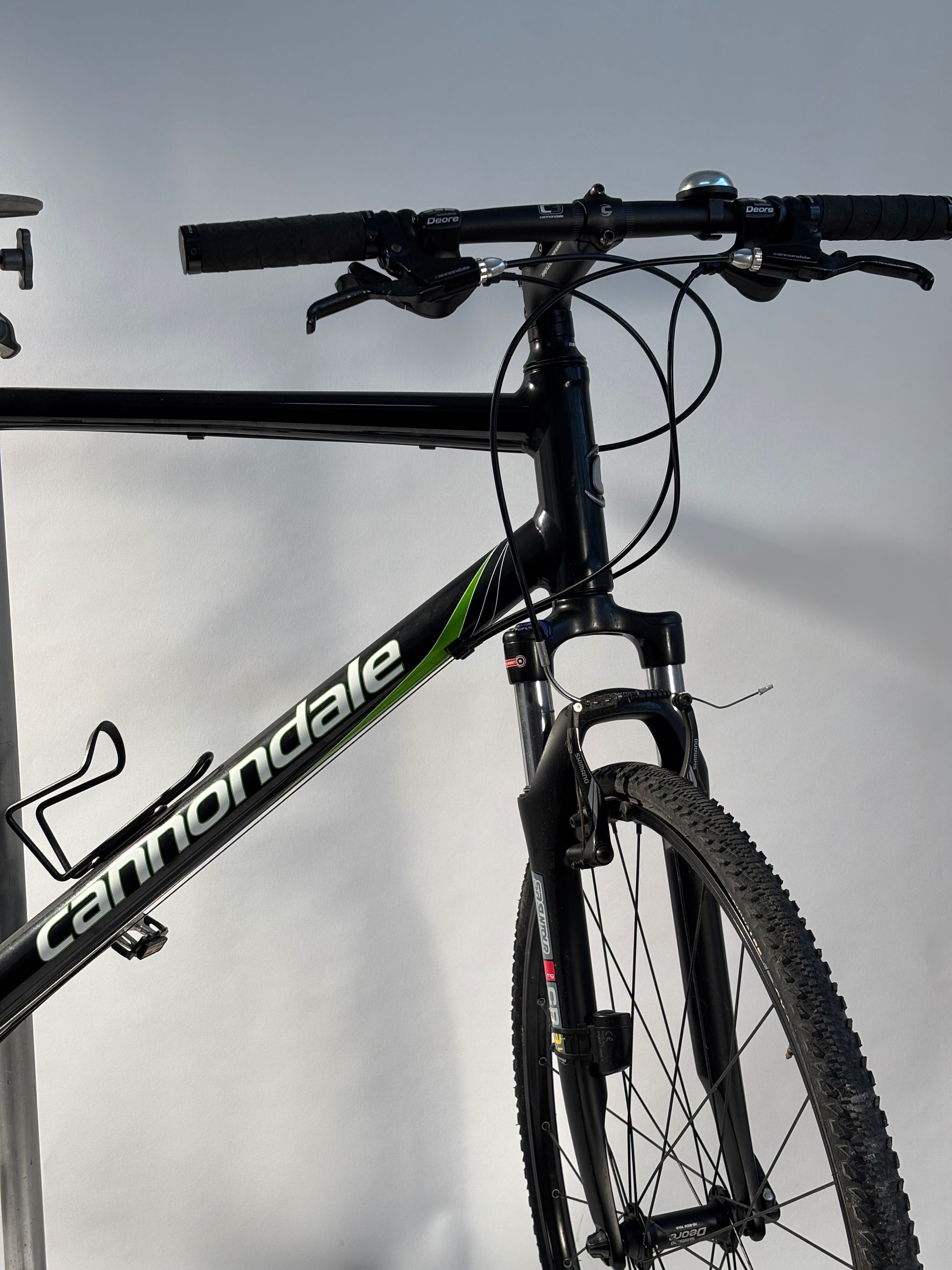 Bicicleta CANNONDALE Adventure