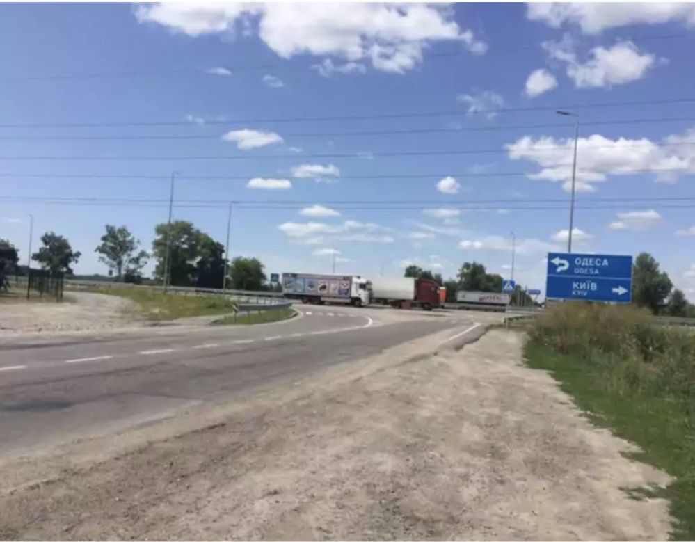 Продаж 1 га фасад Одеська траса в‘їзд в Калинівку