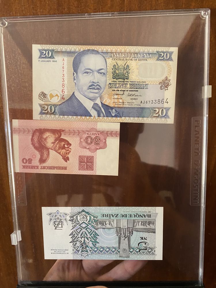 Coleção moedas e notas