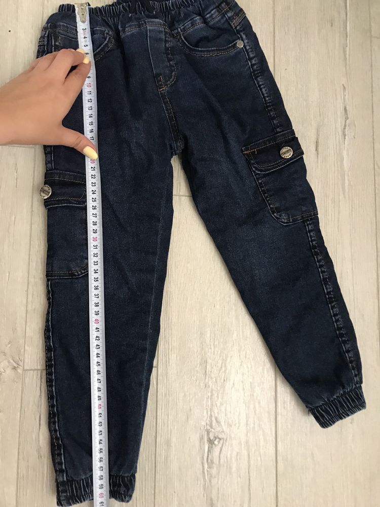 Зимние джинсовые штаны на 4-5 лет