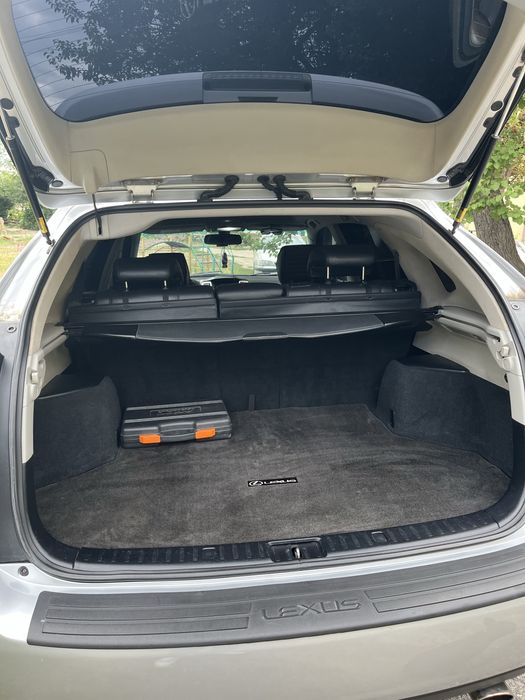 Продам Lexus RX400 h