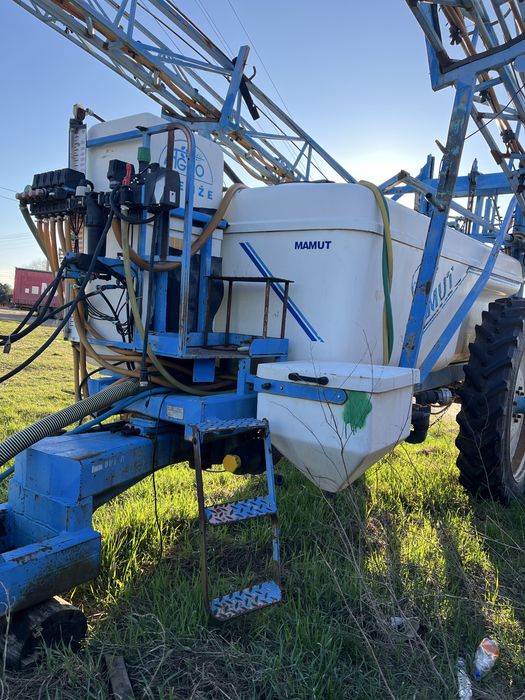 Оприскувач причіпний продам або поміняю