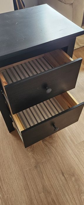 Mesa de cabeceira preta Ikea usada