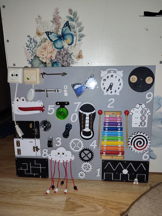 Бизиборд "Розвиваюча дошка"