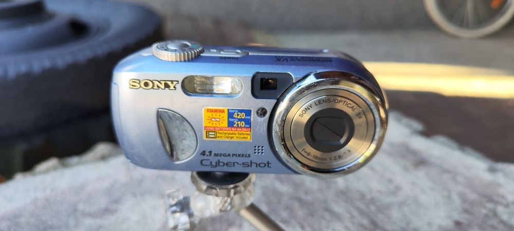 Aparat Sony DSC P-73