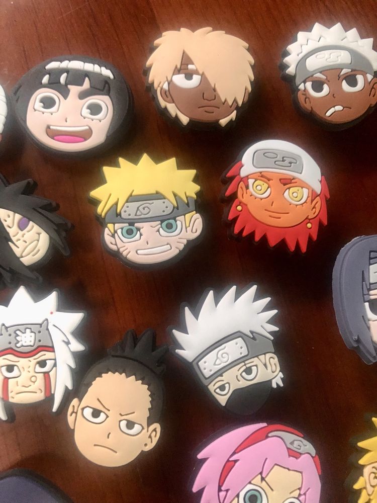 Naruto pins para crocs