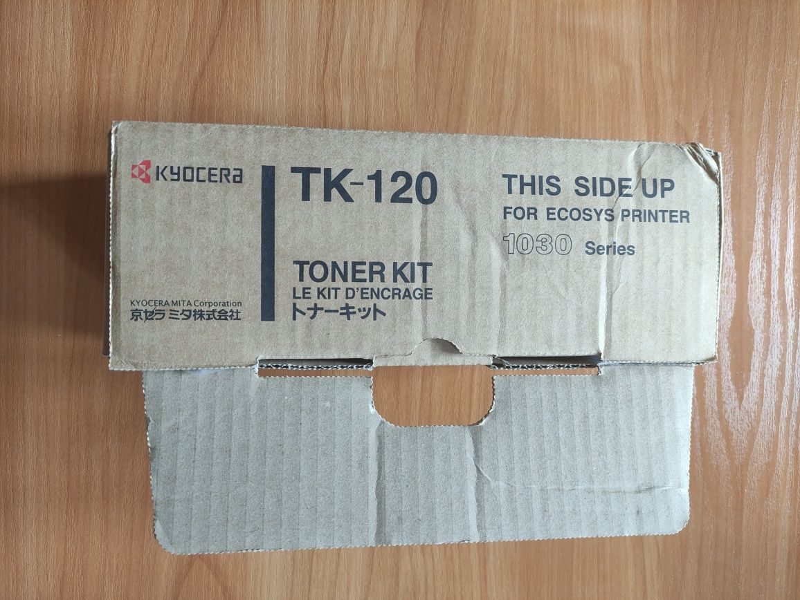 Toner KYOCERA TK-120

TK-120 BLACK (CZARNY)

Part No.1T02G60DE0, T