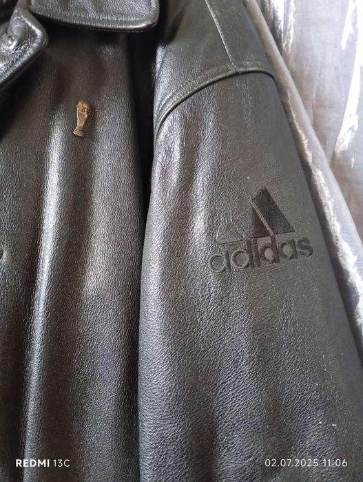 Шкіряна вінтажна куртка Adidas