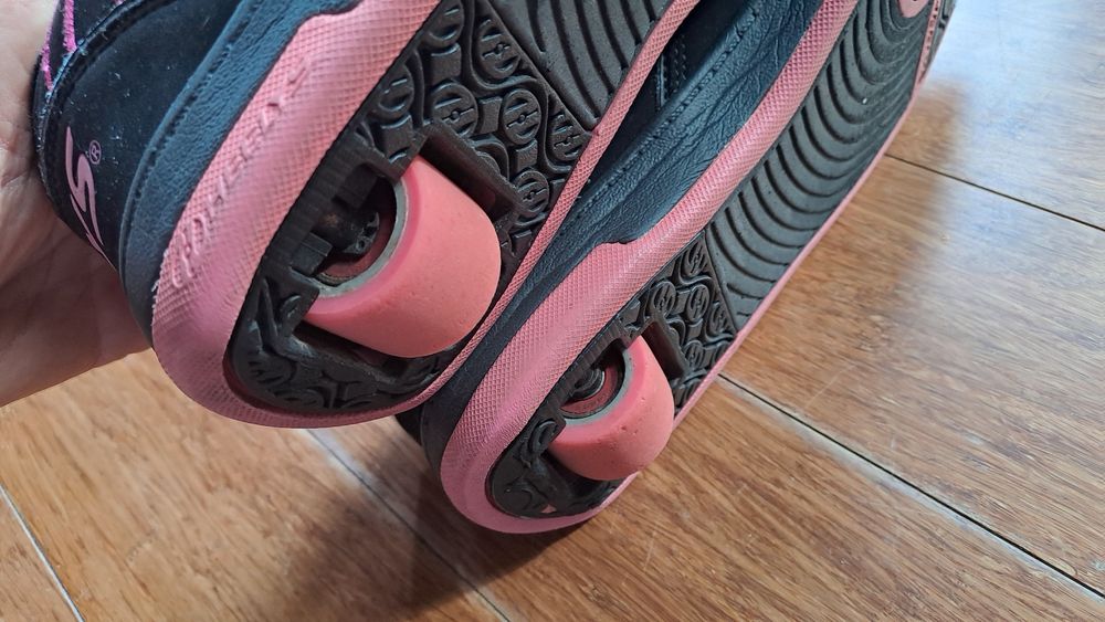 Butorolki 38 Heelys, czarne,