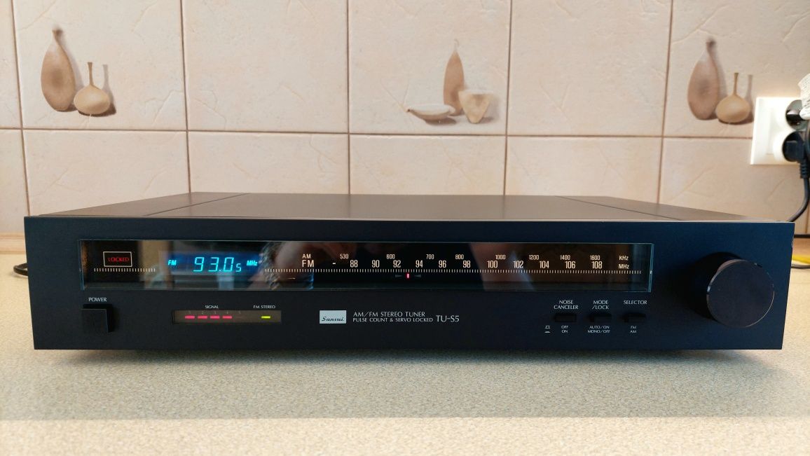 Tuner radiowy Sansui TU-55