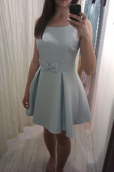 Sukienka błękitna niebieska na wesele elegancka