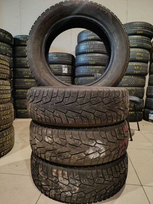 Комплект шин 215/60R17 100T IG55 Yokohama iceGuard stud