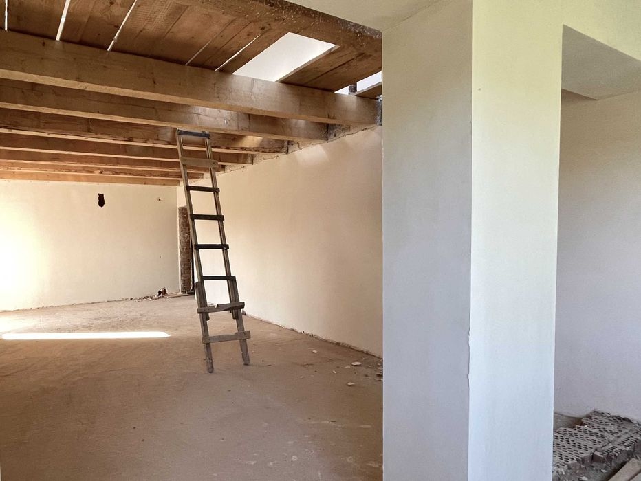 Продаж 2к квартири 92 кв. м на вул. Бурденка 18, кв. 6