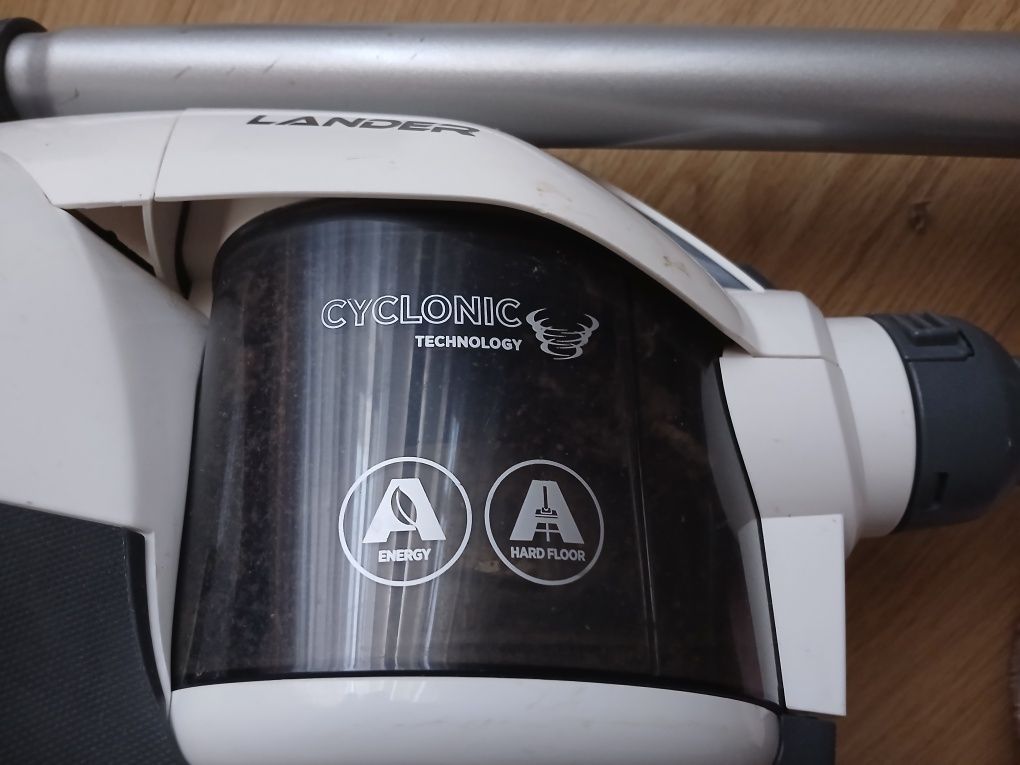 Aspirador marca Hoover