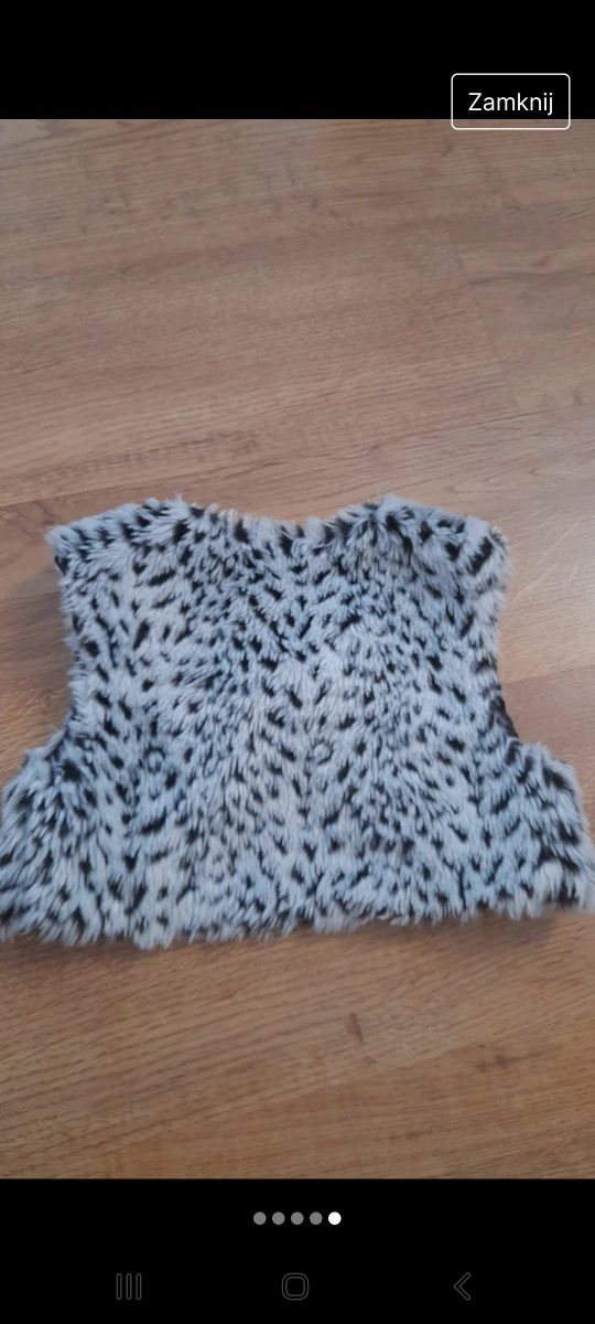 Bolerko dziewczęce
Rozm 5 lat
Długość 25 cm
Szerokość pod pachami 32 c