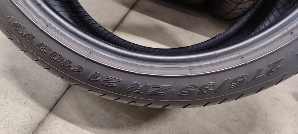 Opona Pirelli p-zero