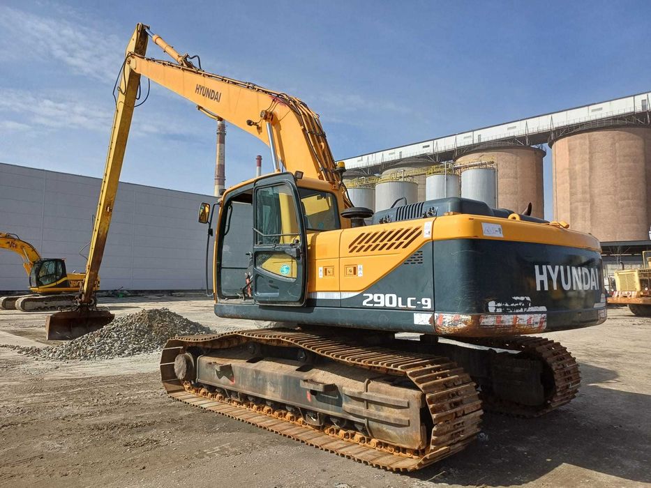 Wynajem maszyn budowlanych/Koparki/Walce/Spycharki/Równiarki/itp