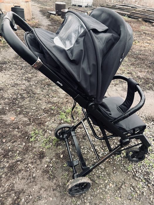 Продаєтьс прогулянкова коляска Carello Porto