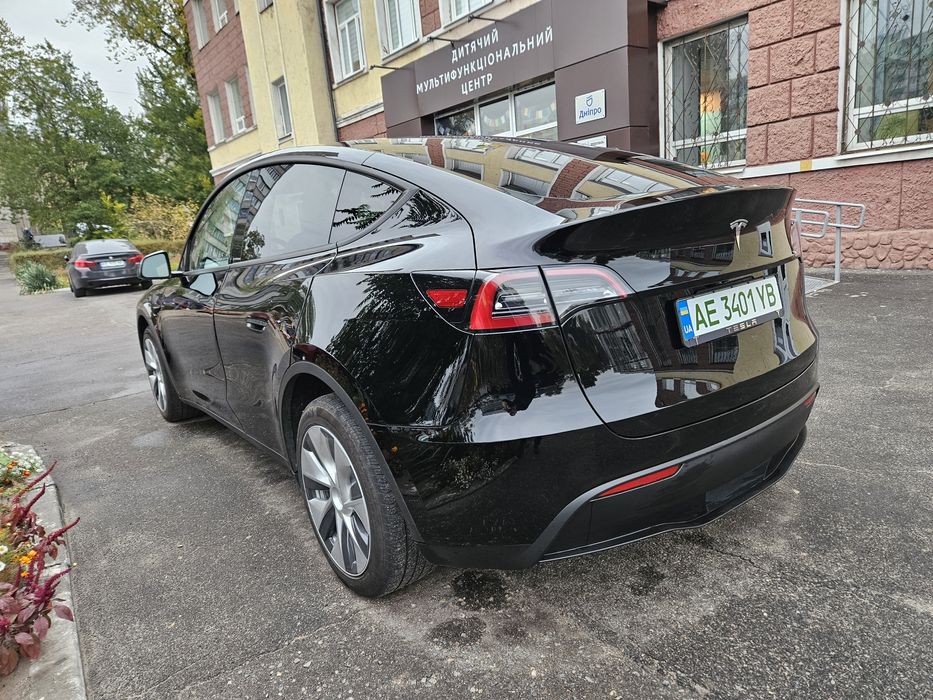 Продам Tesla model Y Dual motor