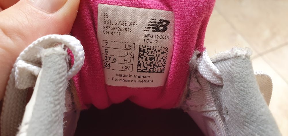 Buty damskie  New Balance 574 rozmiar 37,5 wkładka 24cm