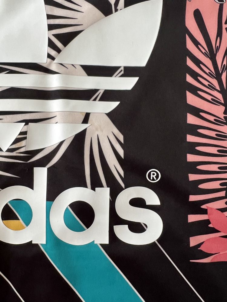 Удлиненная футболка adidas