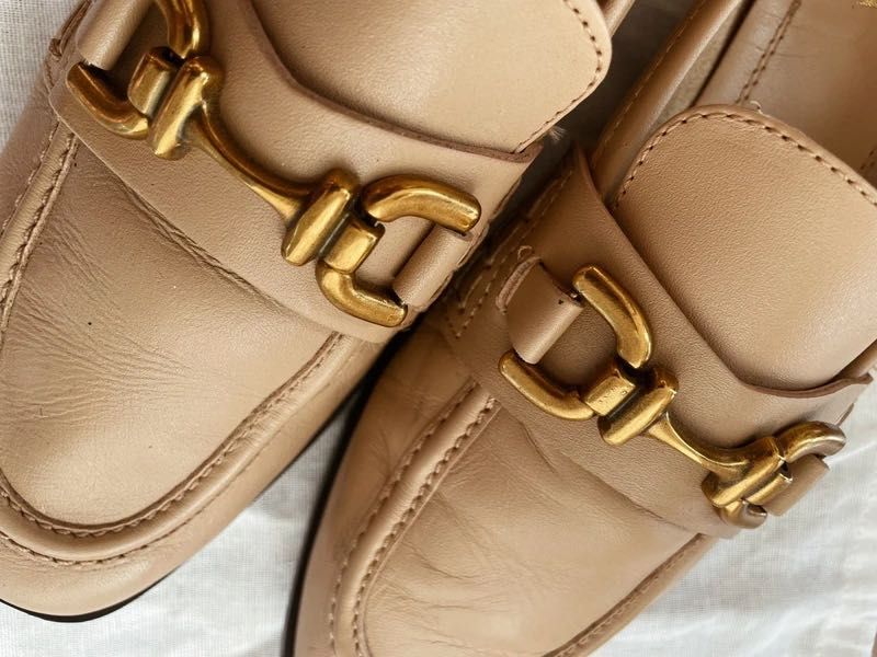 Zara skóra naturalna loafers mokasyny złote zdobieni mosiężne jesień
