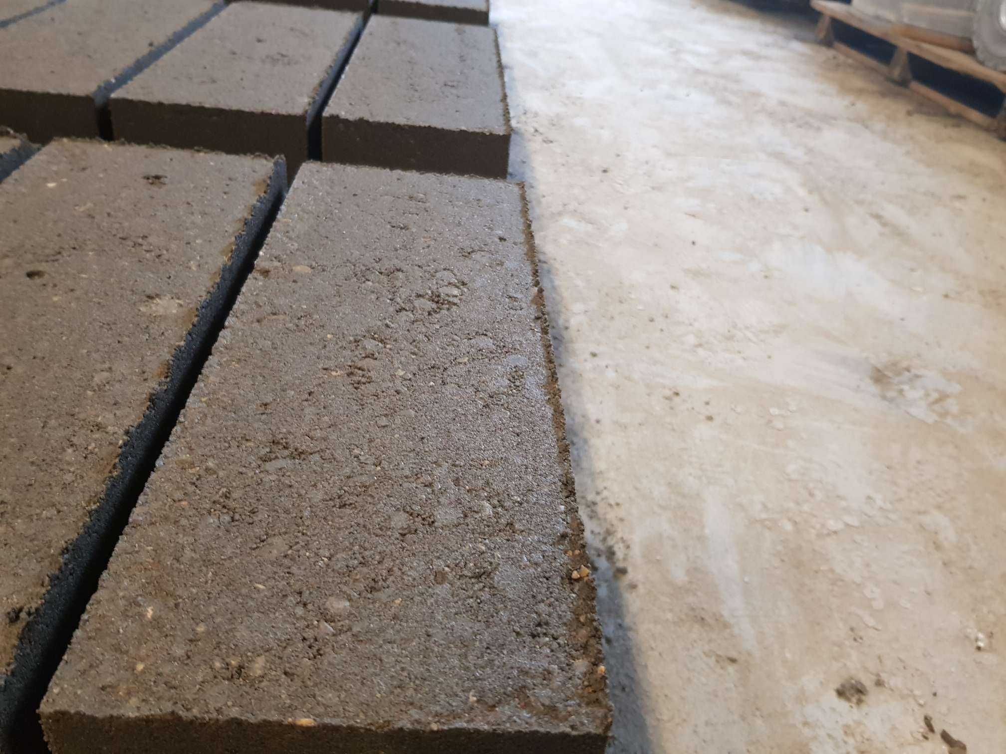 Bloczek betonowy fundamentowy 14x25x38 B20, Producent!!