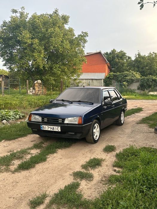 Продам ваз 21099