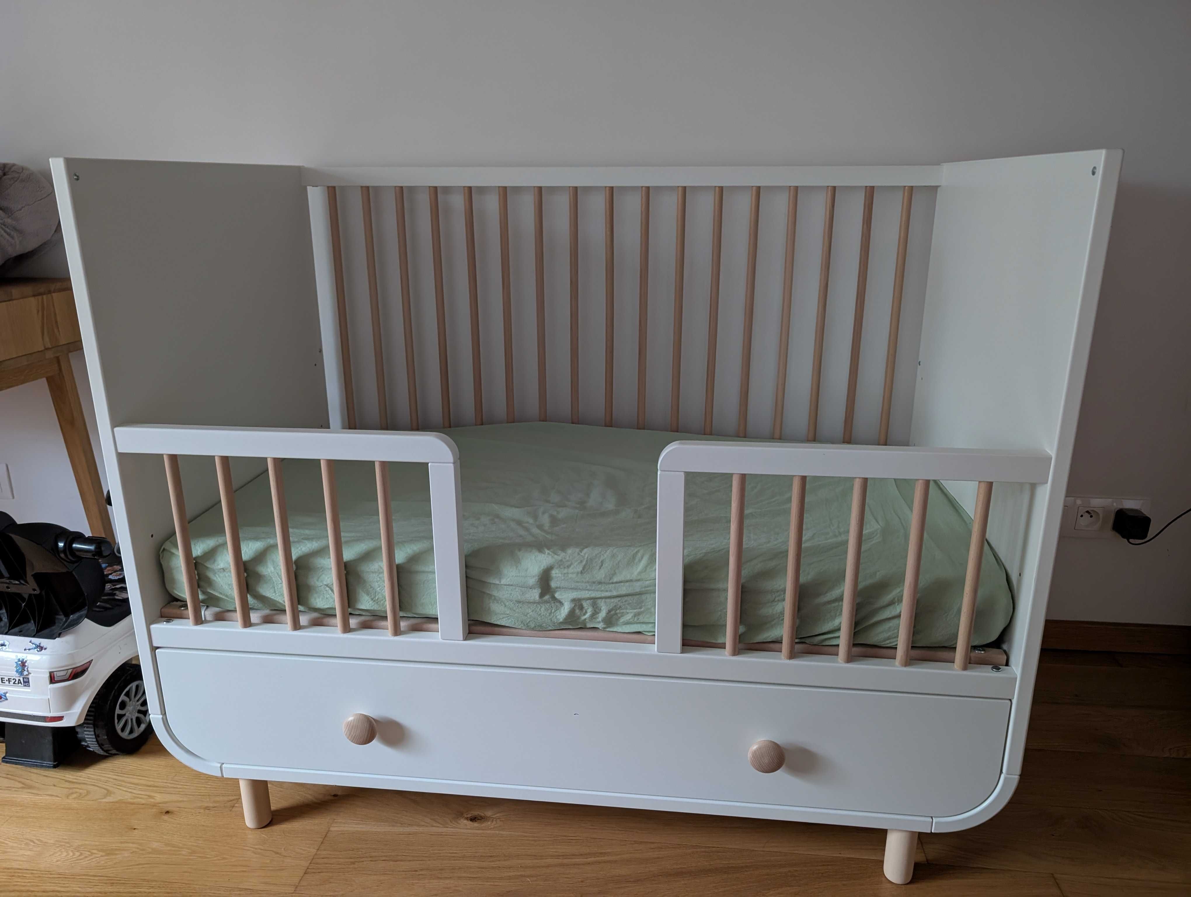 Sprzedam białe łóżeczko IKEA Myllra + przewijak – po jednym dziecku