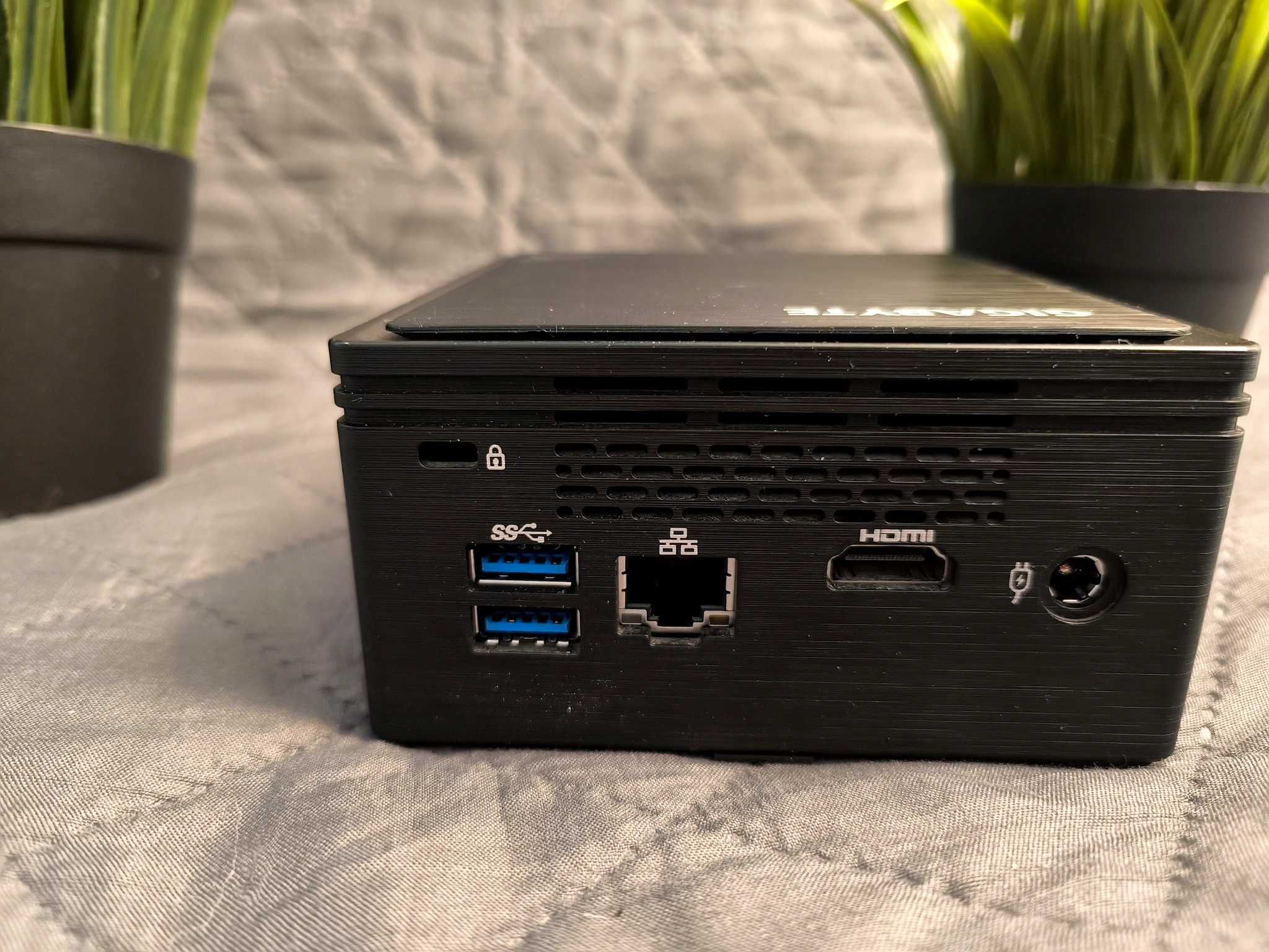 Mini Komp GIGABYTE Brix Intel 2,4 Ghz 8 GB RAM USB 3.0 WiFi HDMI NUC