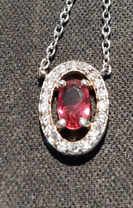 Belo colar em prata de lei com pedras semipreciosas