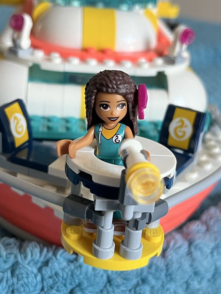 LEGO Friends 41381 Рятувальний катер. Оригінал