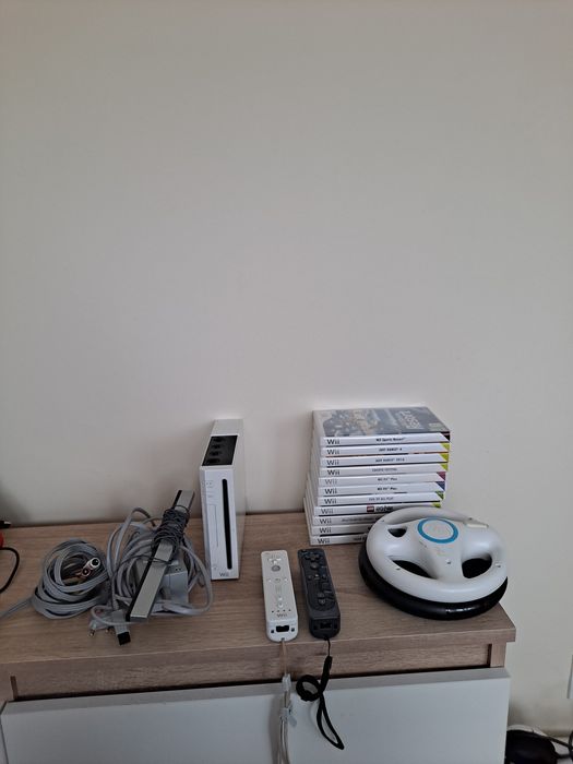 Konsola Nintendo Wii +Gry Akcesoria