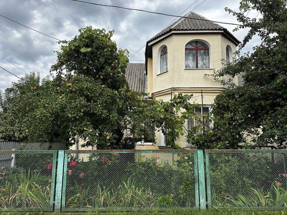 Продам будинок у м. Красилів