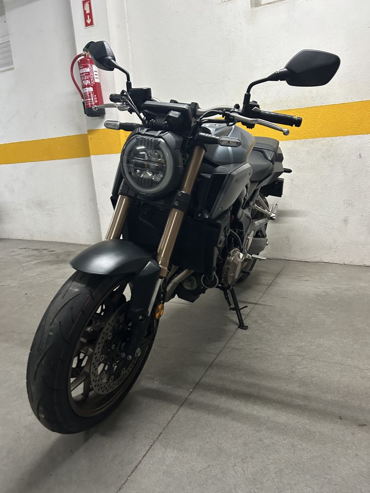 Honda cb 650R de 2023