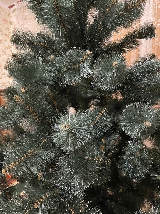 Ялинка штучна, сосна, висока