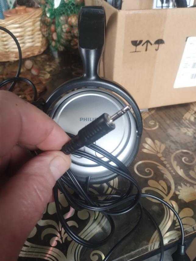 Навушники Philips