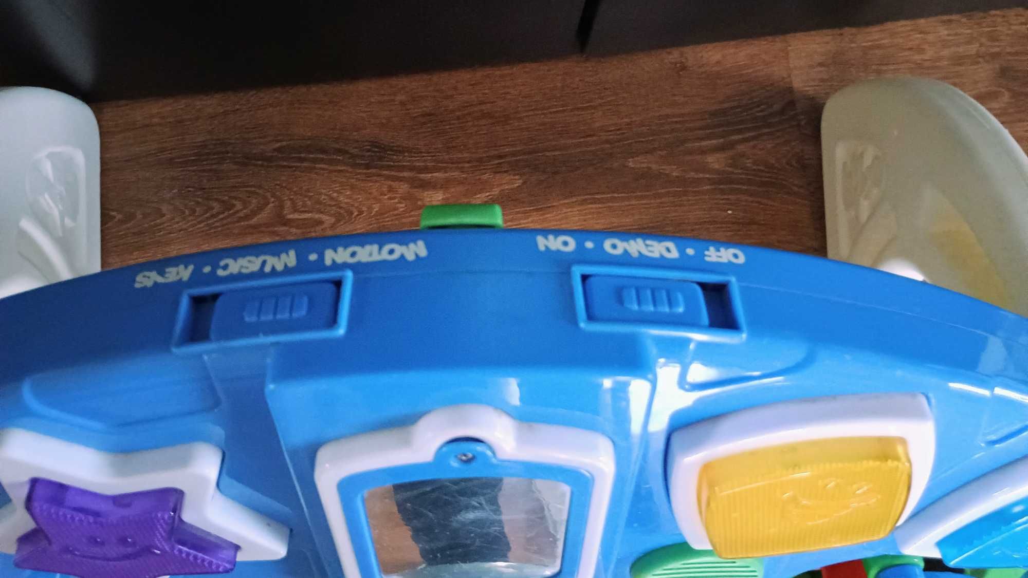 Stoliczek edukacyjny Liitte Tikes