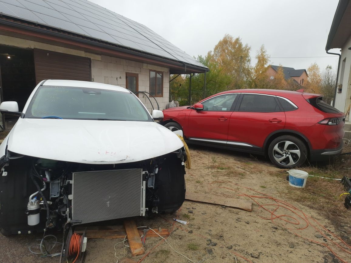 Vinfast VF8 автозапчастини розборка