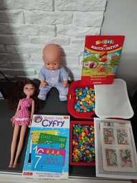 Zestaw zabawek- lalki, mozaika,gra, książka