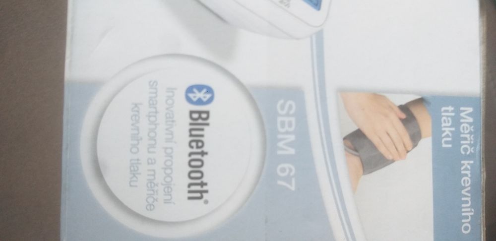 Ciśnieniomierz na przedramie .