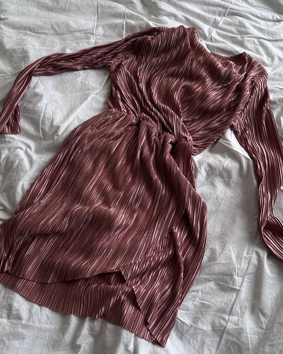 Сукня міді плісе