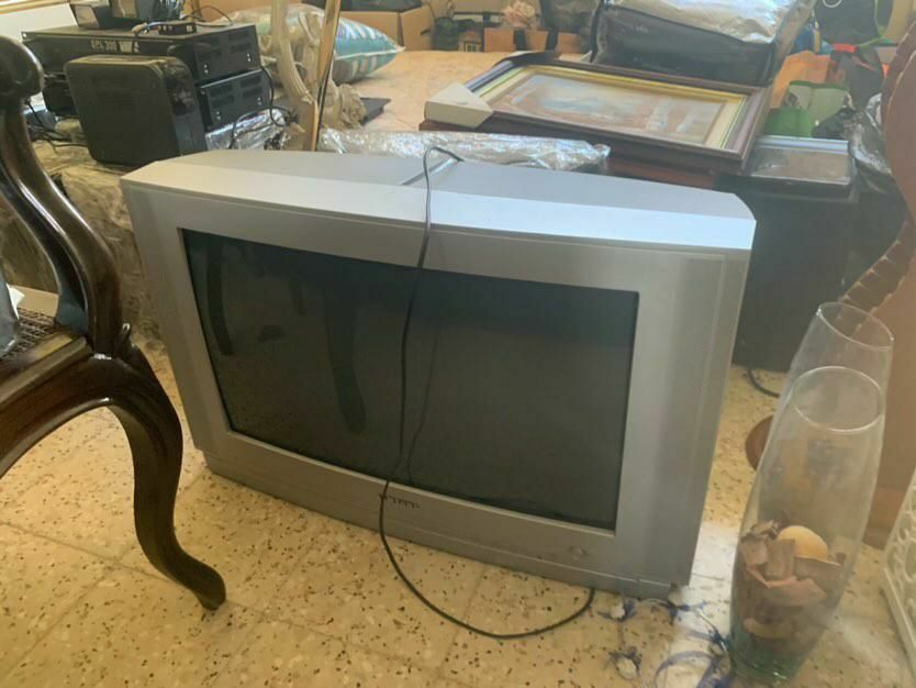 Televisão com entrega