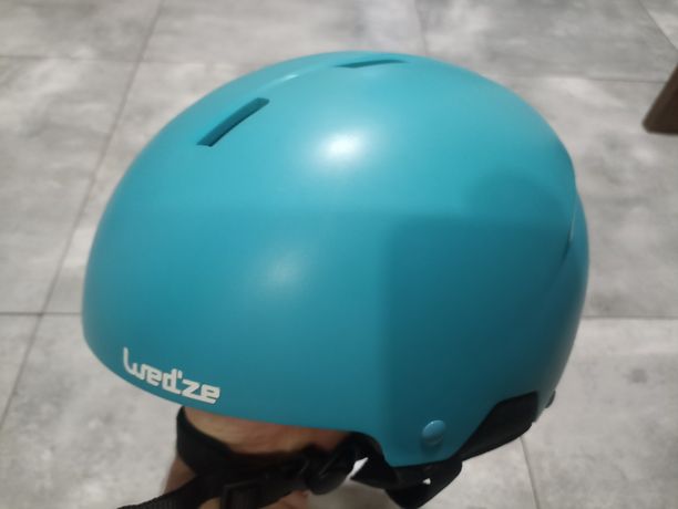 Kask narciarski 53-56 cm z regulacją, wentylowany