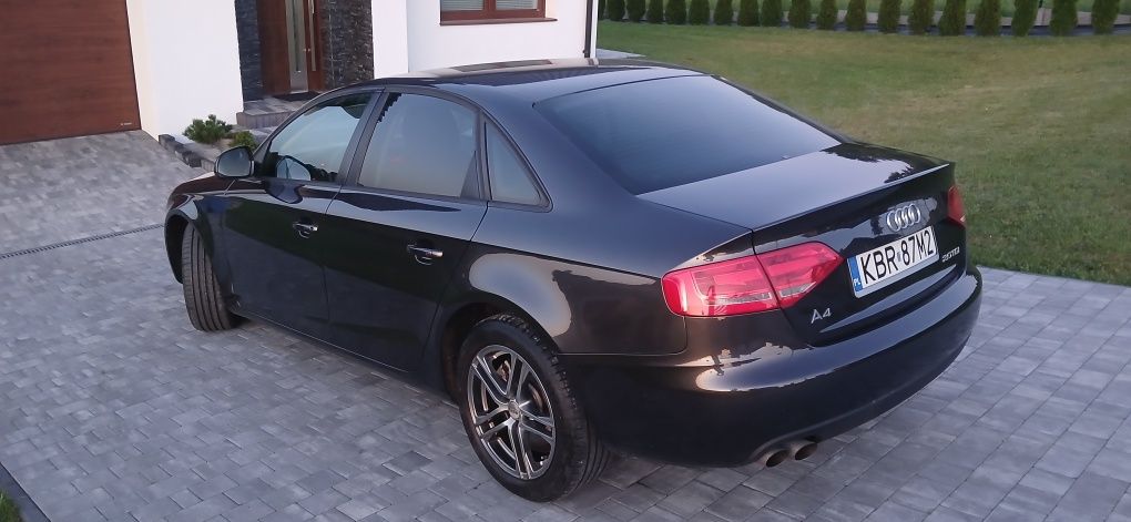 Audi A4 B8 2.0TDI Led Bi Xenon sedan