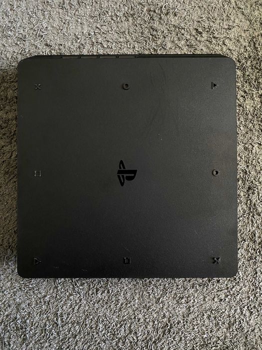 PS4 slim de 1TB (como nova)