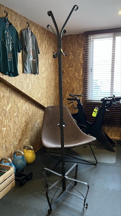 Cabide bengaleiro de pé metálico