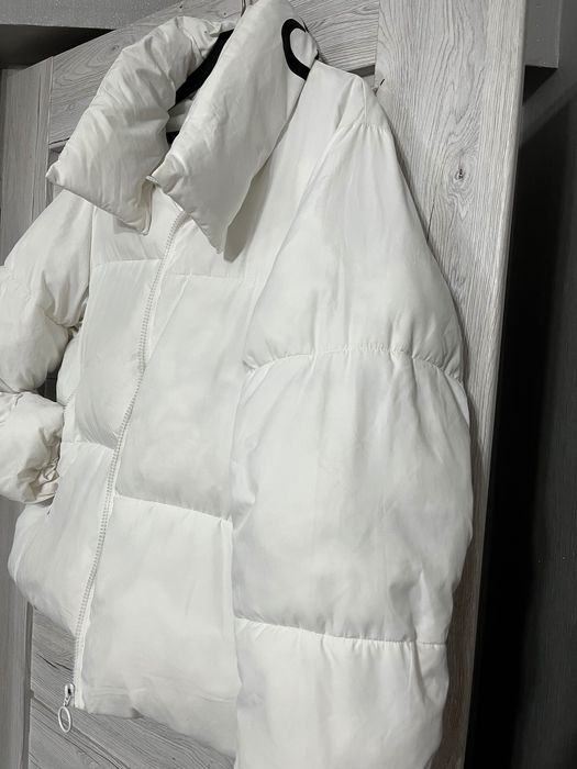 Biała kurtka damska