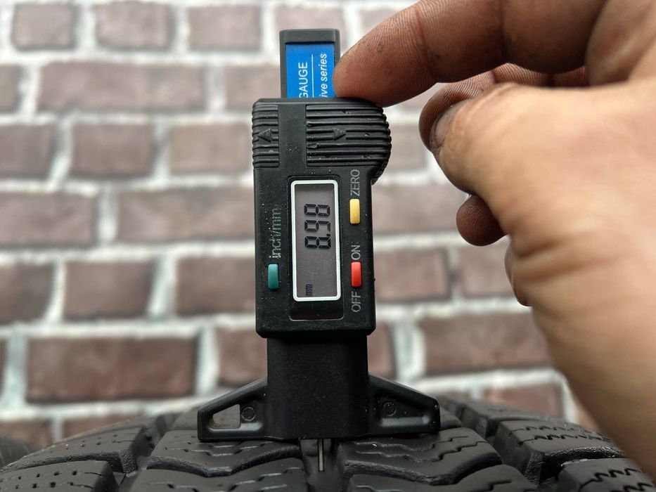 Шини 215/65 R 16C Semperit Van-Grip 2. Зима пара. Колеса склад.